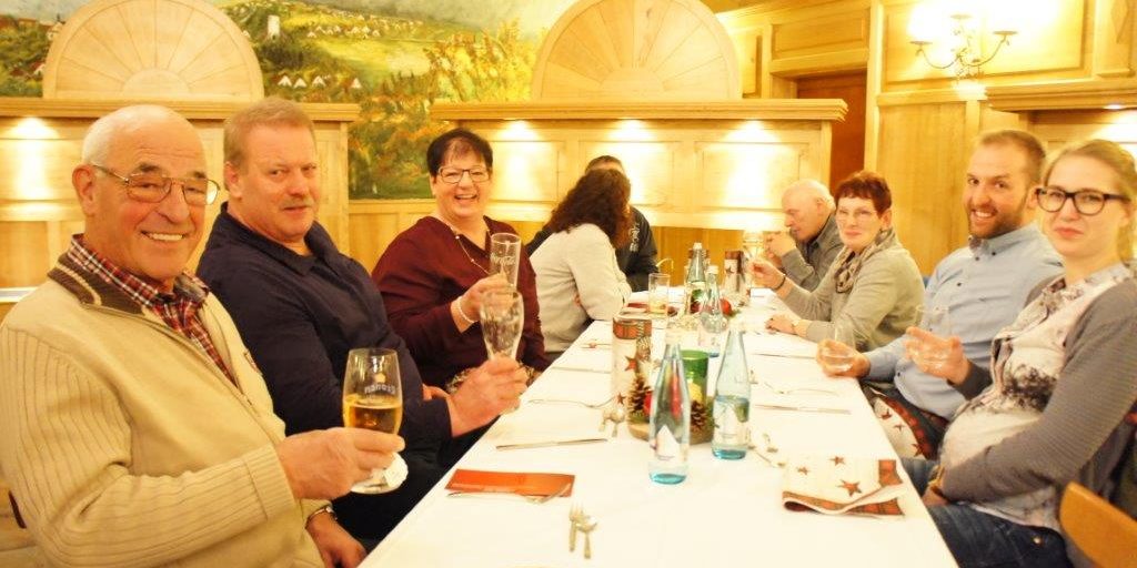 am Tisch 3